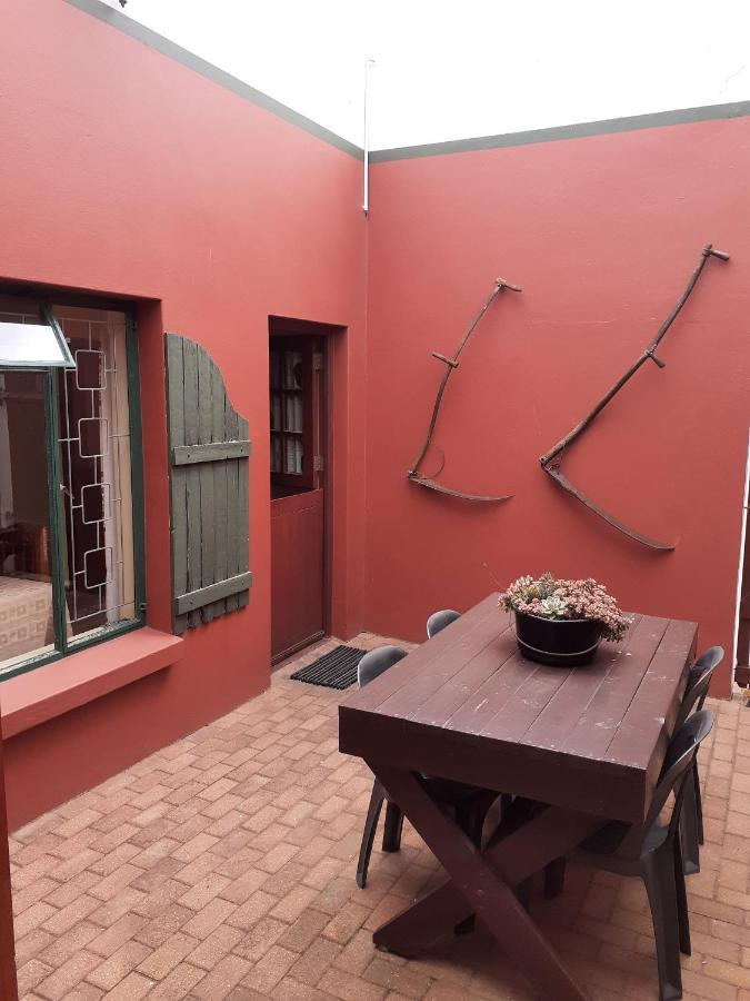 The Farmhouse B&B Port Elizabeth Exterior photo